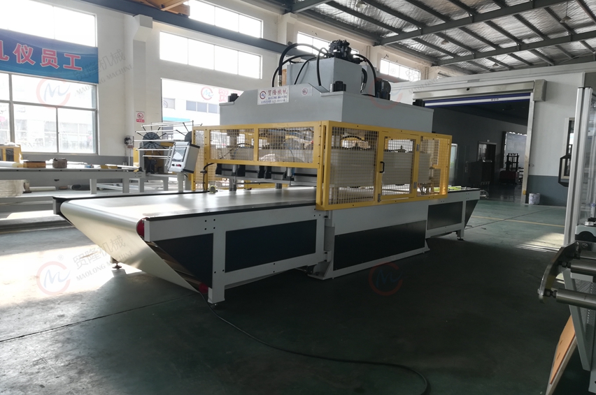 德阳玻纤维棉保温棉全自动裁断机