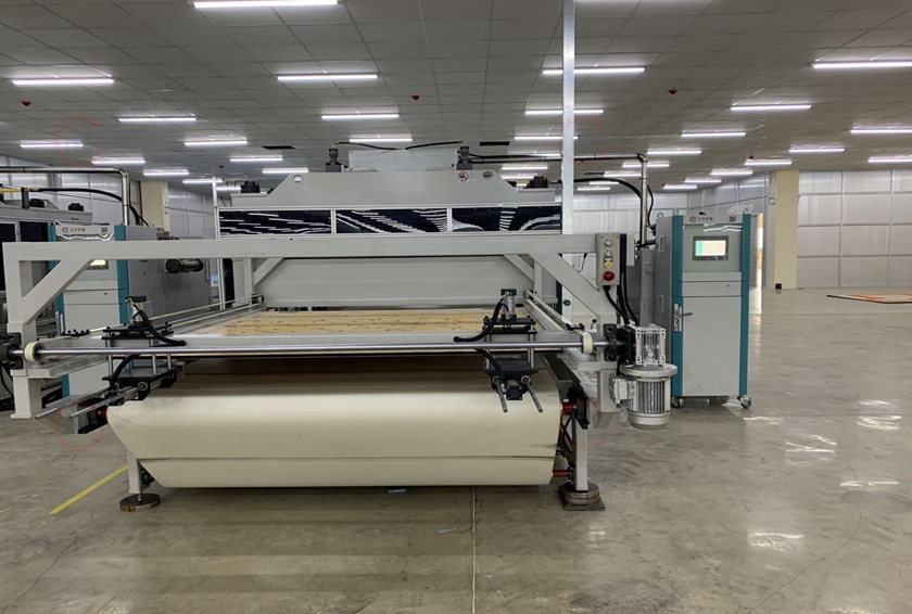 德阳医用PE手术衣一次成型裁切机