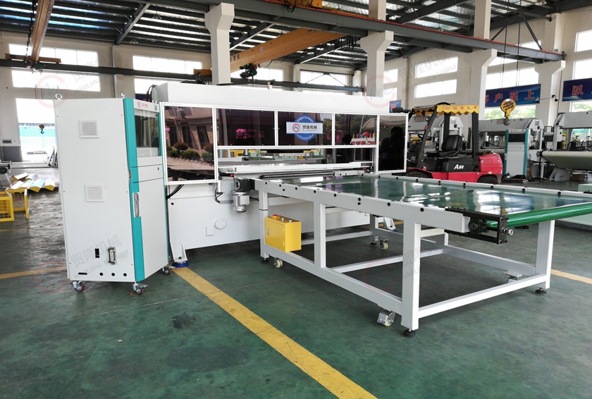 德阳全自动电脑排版鞋垫鞋面下料机