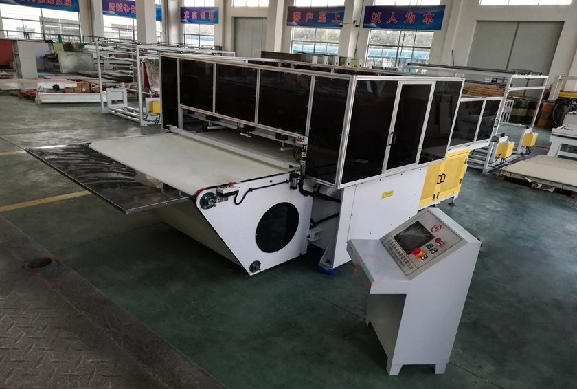 德阳汽车无纺布后备箱成型裁断机