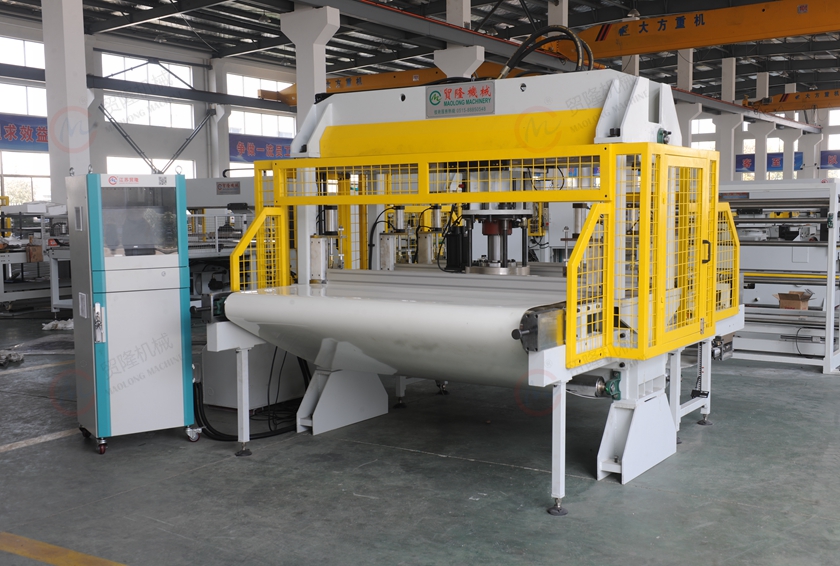 德阳全自动面膜高速模切机