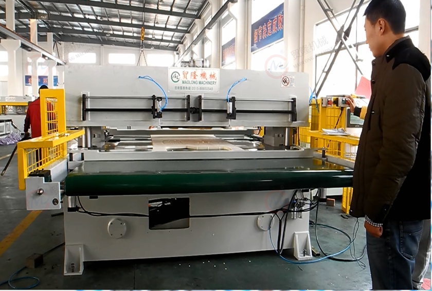 汽车座椅海棉裁切机 汽车座椅海棉裁切机