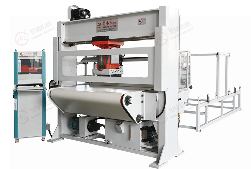 德阳全自动电脑排版制帽裁断机