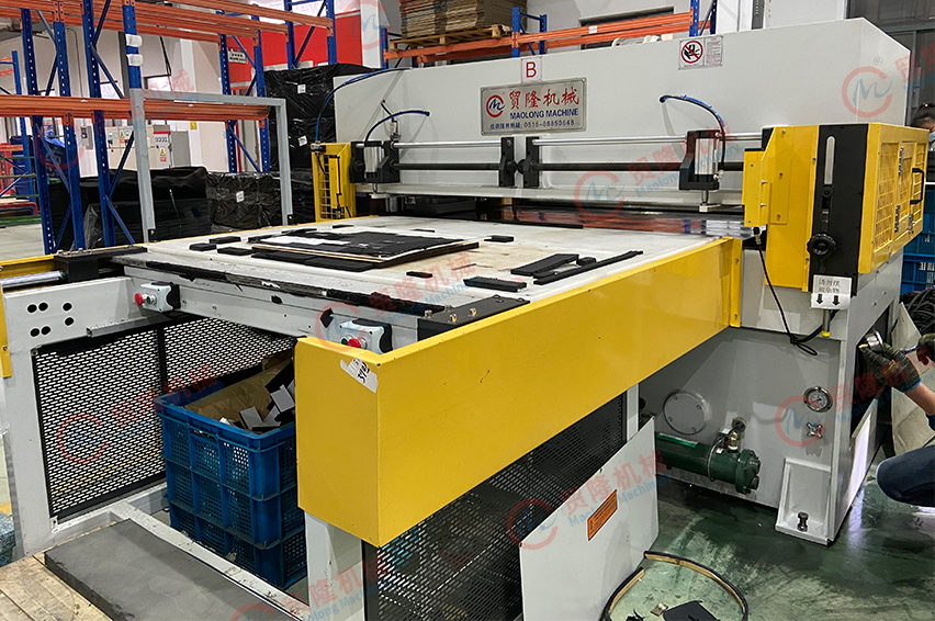 德阳双工位自动送料裁断机